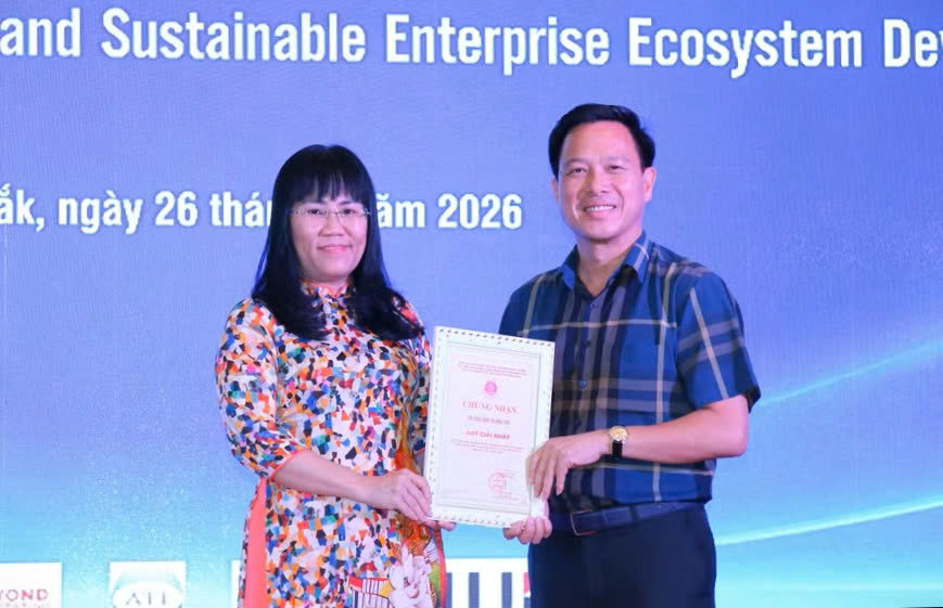Sở Giáo dục và Đào tạo đoạt giải Nhất Cuộc thi trắc nghiệm trực tuyến tìm hiểu Khoa học, công nghệ, đổi mới sáng tạo và chuyển đổi số năm 2026