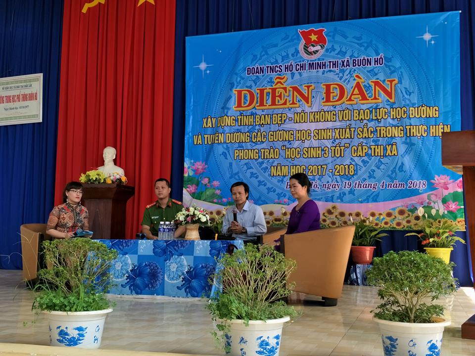 Diễn đàn xây dựng tình bạn đẹp - Nói không với bạo lực học đường.