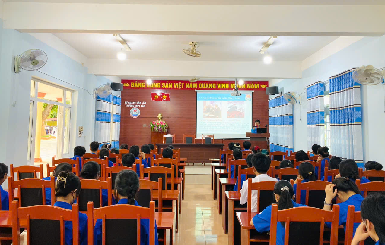 HỌC 4 BÀI LÝ LUẬN CHÍNH TRỊ CHO ĐOÀN VIÊN TRƯỜNG THPT LẮK NĂM HỌC 2024 - 2025