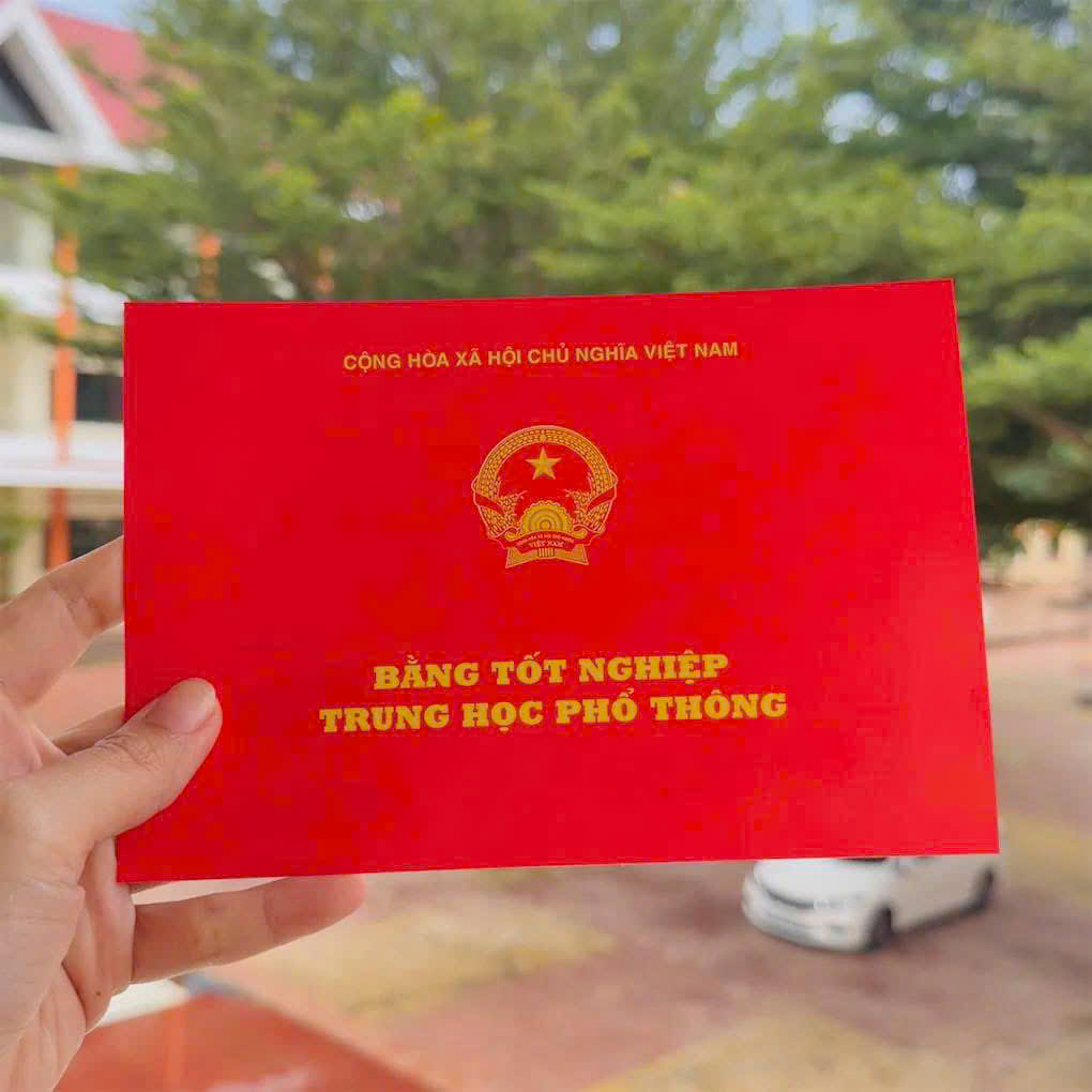 THÔNG BÁO VỀ VIỆC NHẬN BẰNG TỐT NGHIỆP THPT NĂM 2026