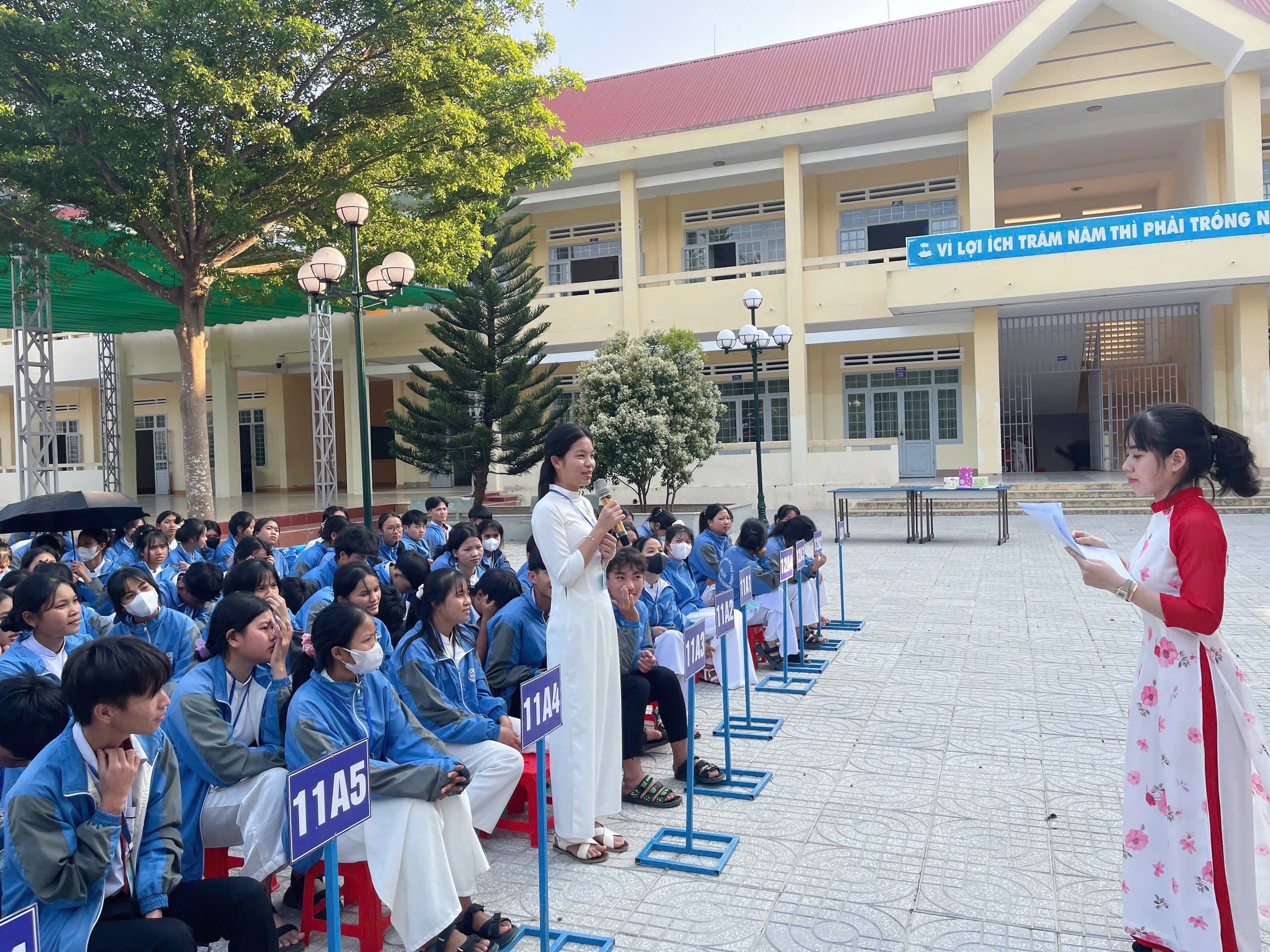 SINH HOẠT DƯỚI CỜ TUẦN 27