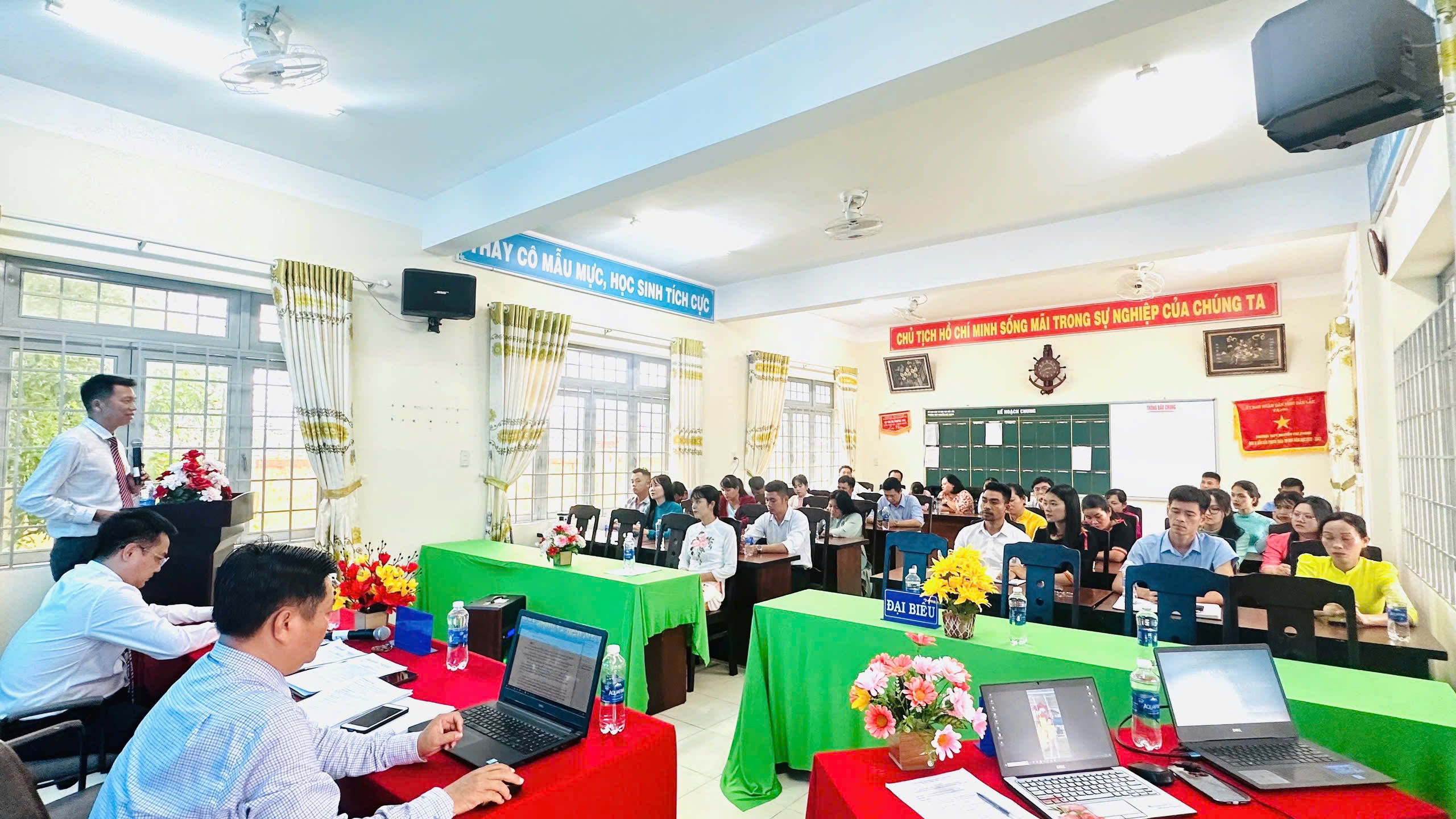 HỘI NGHỊ VIÊN CHỨC, NGƯỜI LAO ĐỘNG NĂM HỌC 2025 – 2026