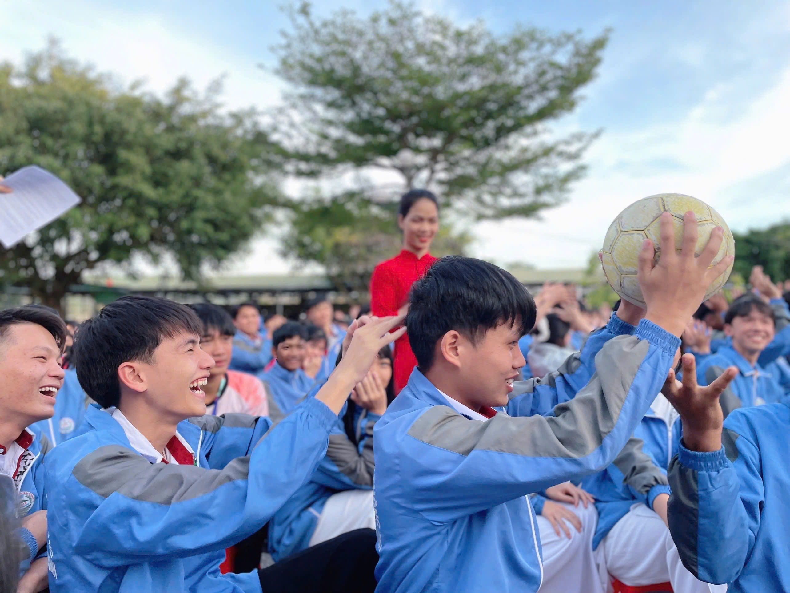 SINH HOẠT DƯỚI CỜ TUẦN 15 - NĂM HỌC 2025-2026