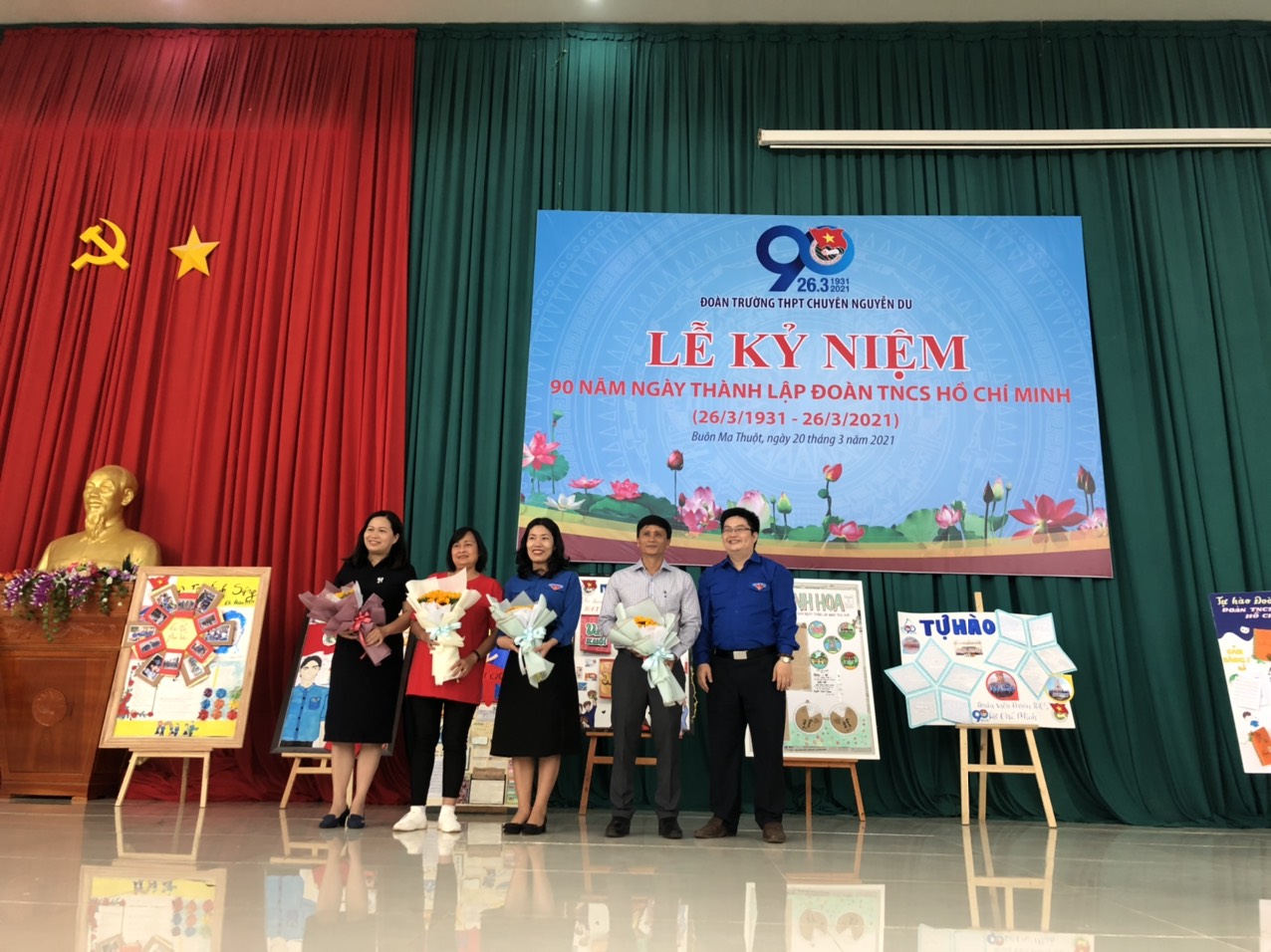 ĐOÀN TRƯỜNG THPT CHUYÊN NGUYỄN DU TỔ CHỨC  HOẠT ĐỘNG “NGÀY ĐOÀN VIÊN” NHÂN KỶ NIỆM 90 NĂM NGÀY THÀNH LẬP ĐOÀN TNCS HỒ CHÍ MINH (26/3/1931 – 26/3/2021)