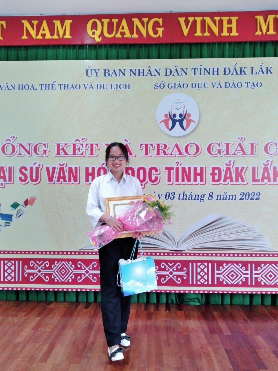 TỔNG KẾT VÀ TRAO THƯỞNG CHO CUỘC THI "ĐẠI SỨ VĂN HÓA ĐỌC 2022" TỈNH ĐĂK LĂK