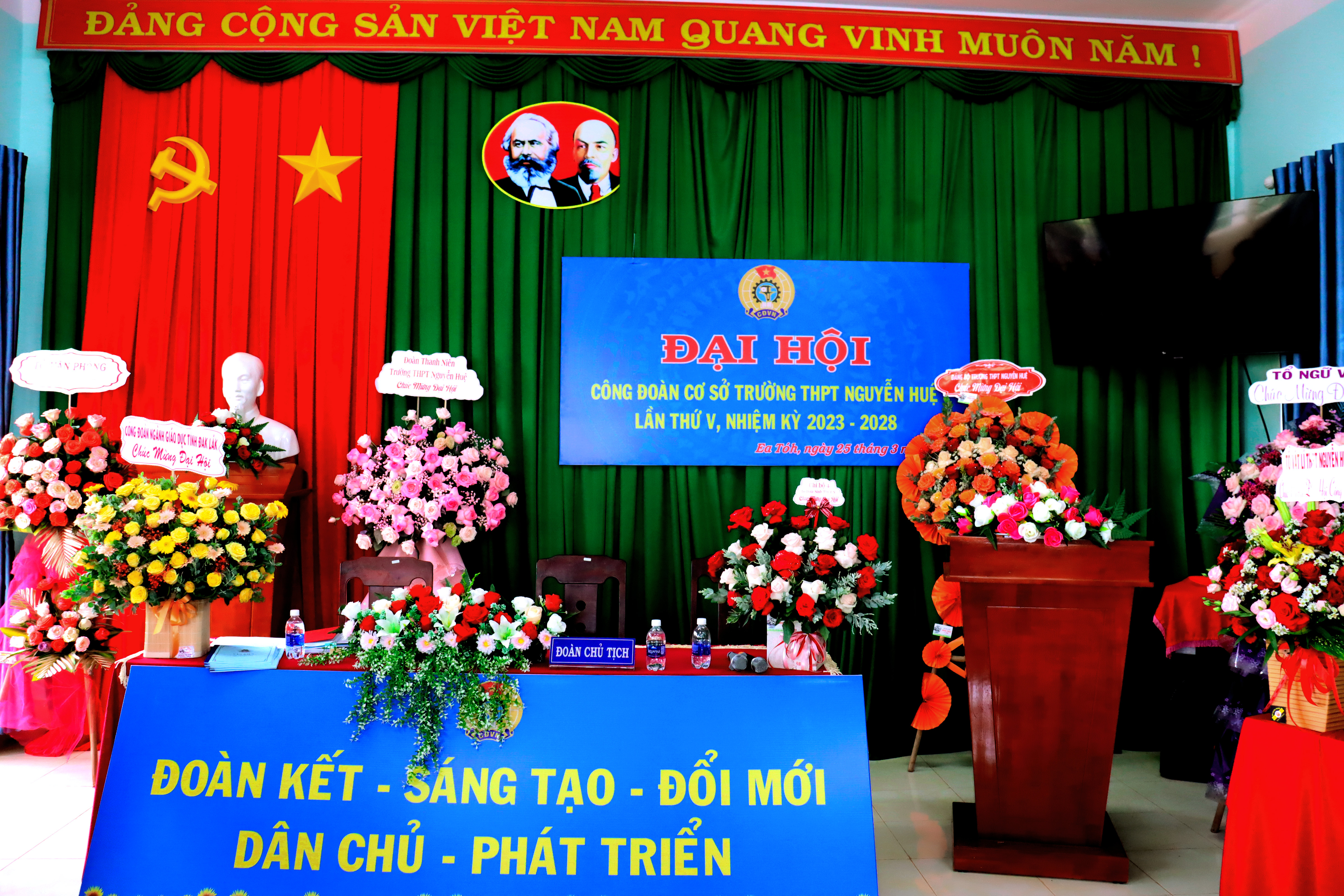 Đại hội Công đoàn cơ sở trường THPT Nguyễn Huệ - nhiệm kỳ 2023-2028