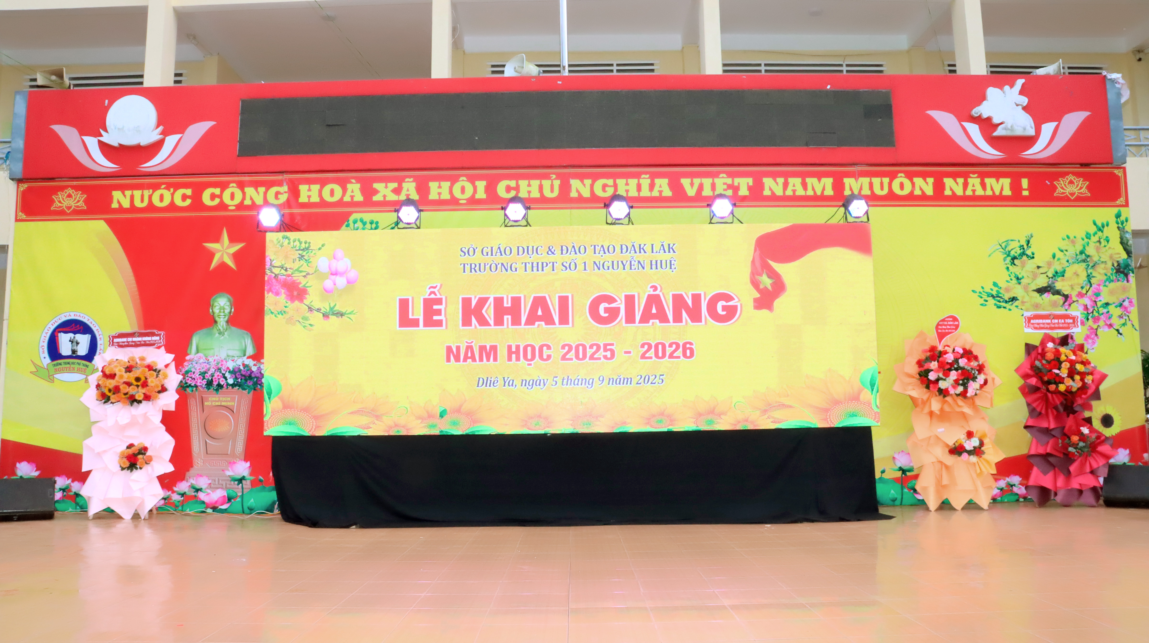 Lễ khai giảng năm học 2025-2026 và kỉ niệm 80 năm ngày thành lập Bộ Giáo dục Việt Nam