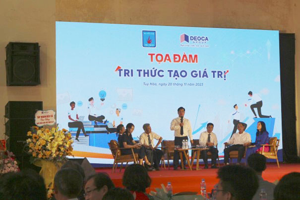 Chương trình Toạ đàm với chủ đề "Tri thức tạo giá trị"