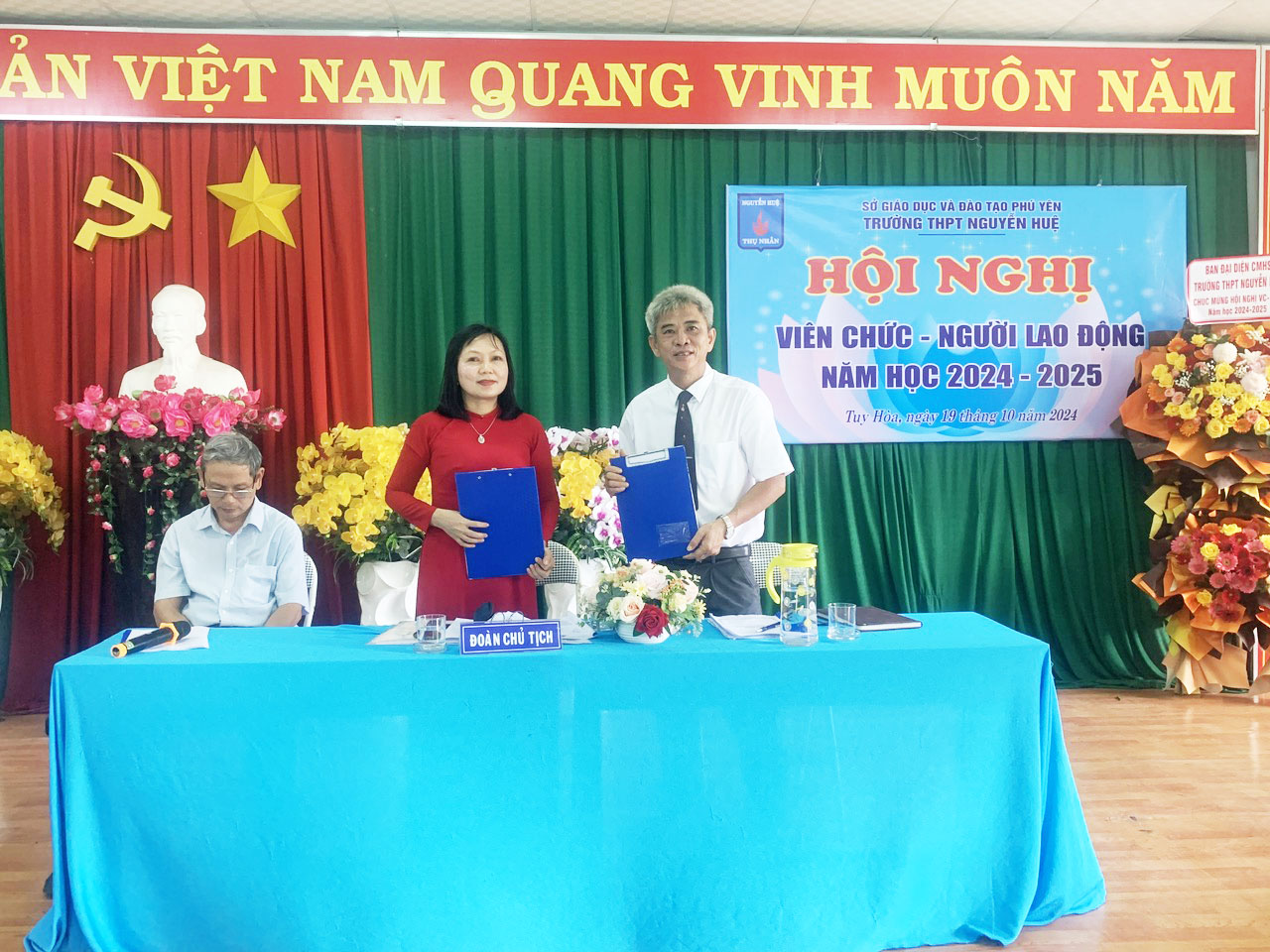 Hội nghị viên chức và người lao động năm học 2024-2025.