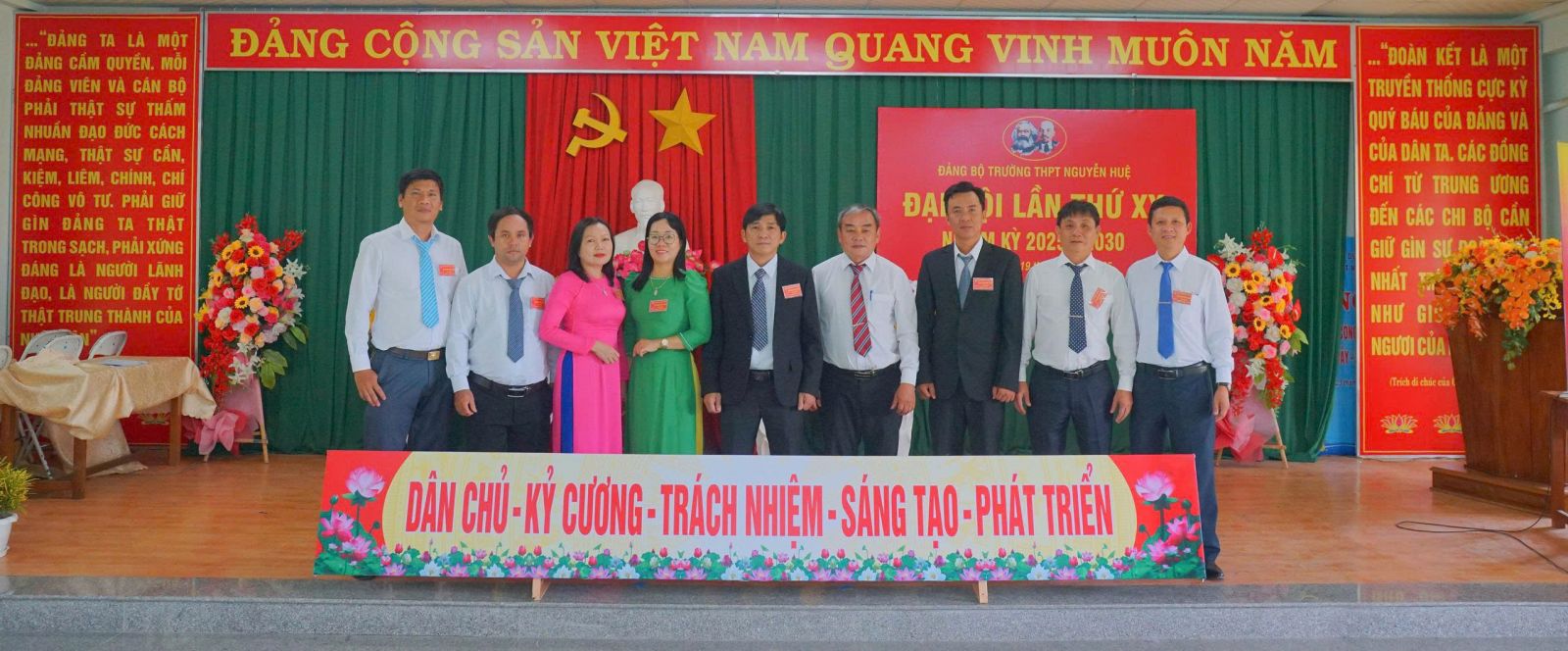 ĐẠI HỘI ĐẢNG BỘ TRƯỜNG THPT NGUYỄN HUỆ LẦN THỨ XX, NHIỆM KỲ 2025–2030