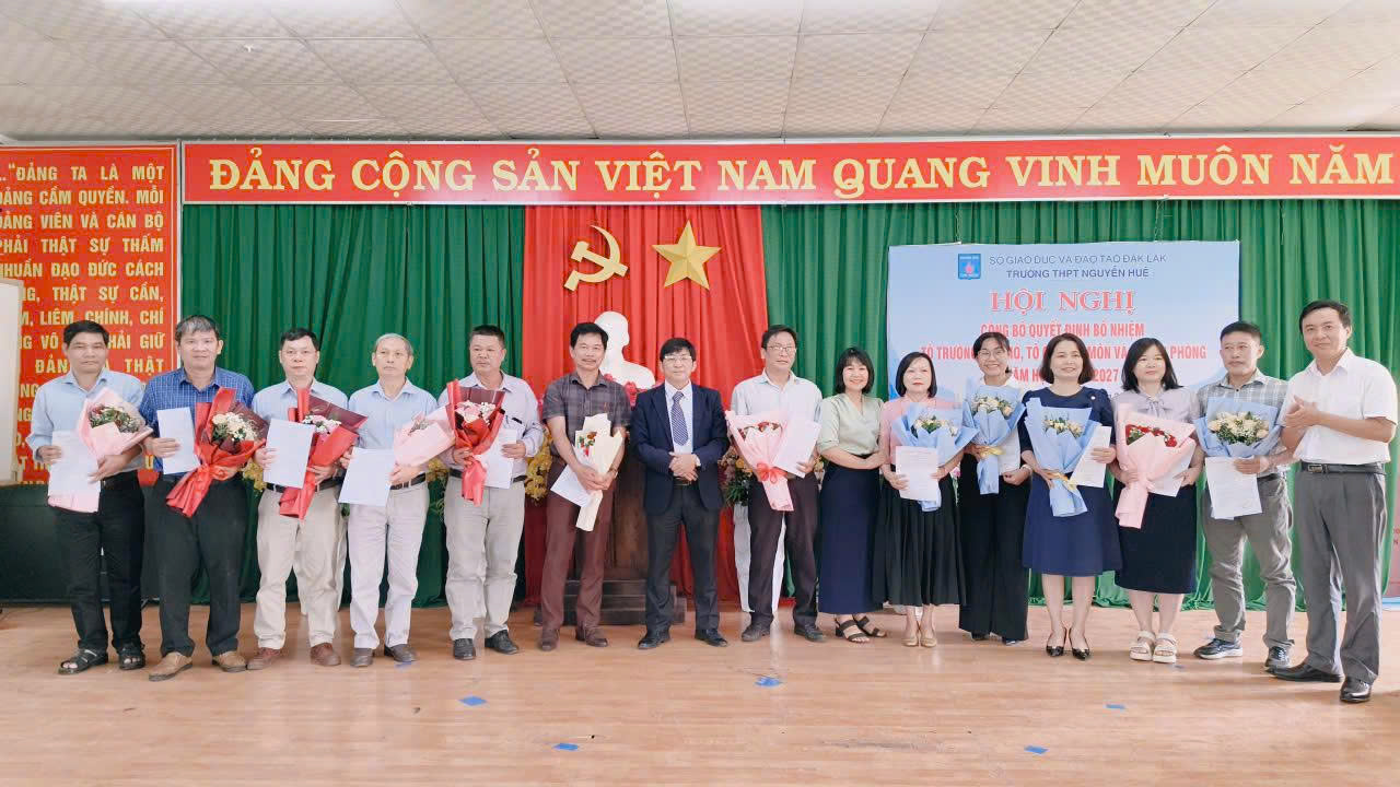 HỘI NGHỊ CÔNG BỐ QUYẾT ĐỊNH BỔ NHIỆM TỔ TRƯỞNG, TỔ PHÓ TỔ CHUYÊN MÔN VÀ TỔ VĂN PHÒNG NĂM HỌC 2026 – 2027