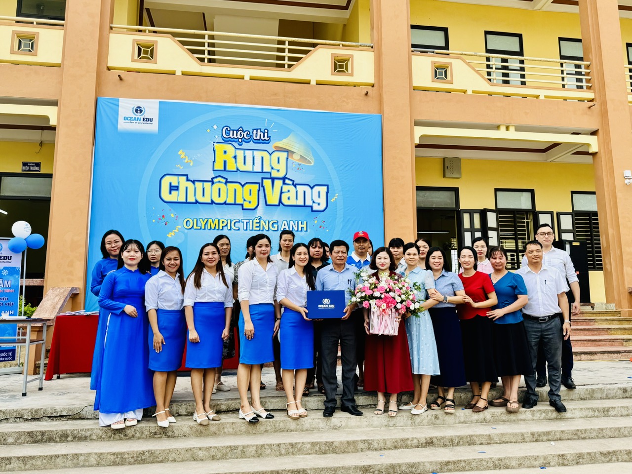 TRƯỜNG THCS GIAO AN PHỐI HỢP TỔ CHỨC HOẠT ĐỘNG GIAO LƯU, TRẢI NGHIỆM TIẾNG ANH CÙNG TRUNG TÂM OCEAN EDU GIAO THỦY QUA CUỘC THI RUNG CHUÔNG VÀNG