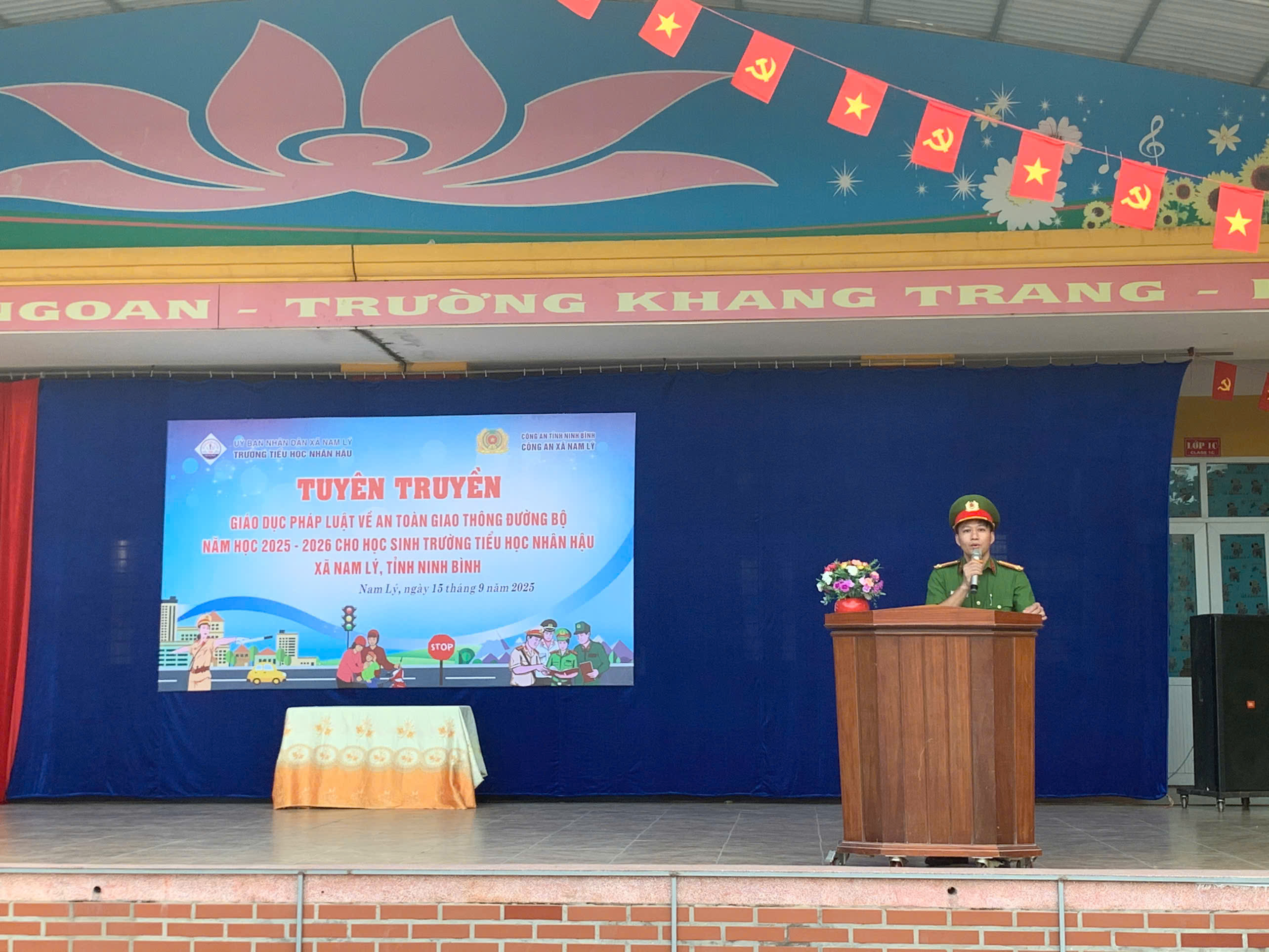 TUYÊN TRUYỀN GIÁO DỤC PHÁP LUẬT VỀ ATGT ĐƯỜNG BỘ CHO HS NĂM HỌC 2025-2026.