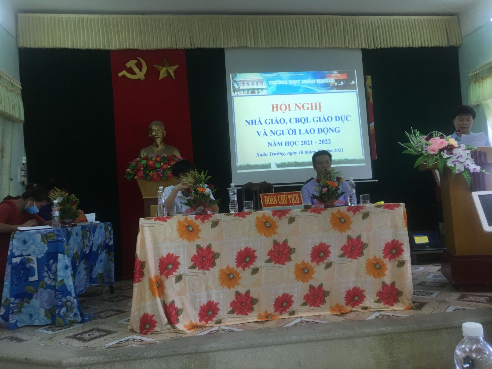 Hội nghị Nhà giáo, CBQL, người lao động năm học 2021-2022.