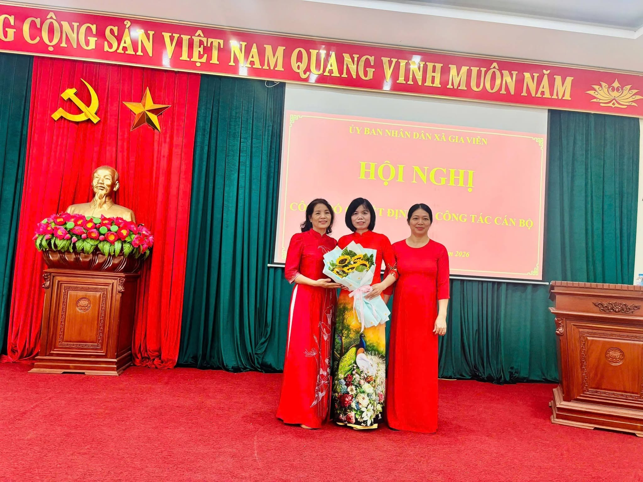 CÔNG BỐ QUYẾT ĐỊNH BỔ NHIỆM PHÓ HIỆU TRƯỞNG
