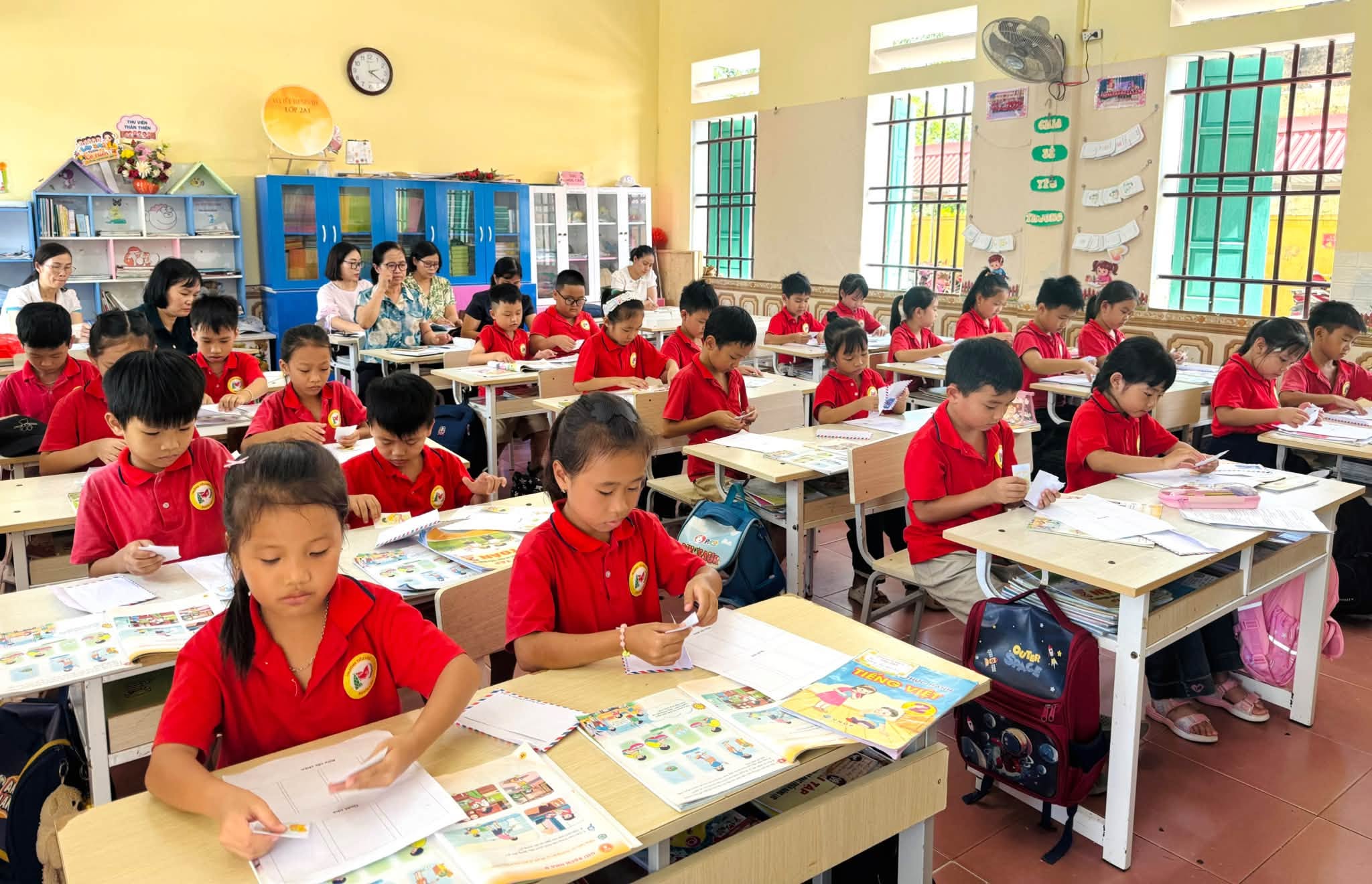 SINH HOẠT CHUYÊN MÔN THEO NGHIÊN CỨU BÀI HỌC – CÙNG HỌC HỎI, CÙNG ĐỔI MỚI